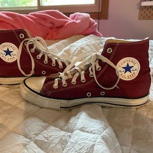 maroon high top converse!